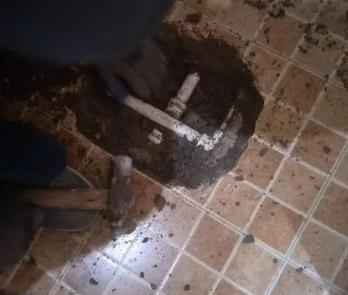 石拐卫生间漏水维修公司为您分享下卫生间渗水如何处理及注意事项